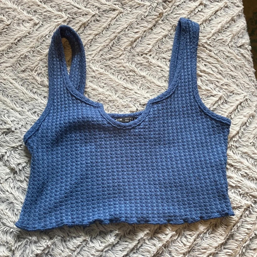 SHEIN crop top bundle - Picture 3 of 6